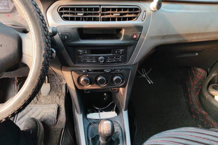Used Citroen Elysee 2018 1.6L Manual Fashion Edition Audio And AC Panel