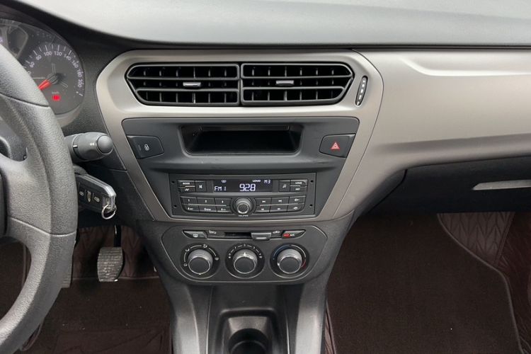 Used Citroen Elysee 2018 1.6L Manual Fashion Edition Audio And AC Panel