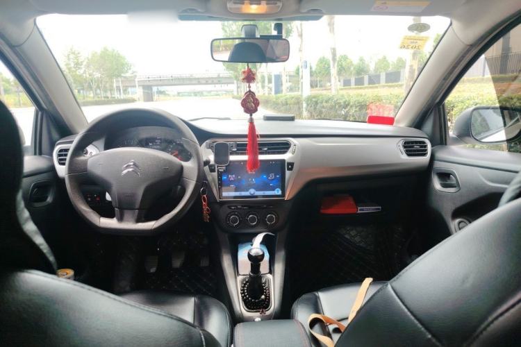 Used Citroen Elysee 2018 1.6L Manual Fashion Edition Center Console