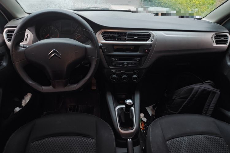 Used Citroen Elysee 2018 Revised Version 1.6L Manual Fashion Edition Center Console