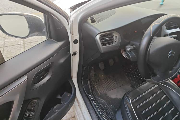 Used Citroen Elysee 2018 1.6L Manual Fashion Edition Driver Seat