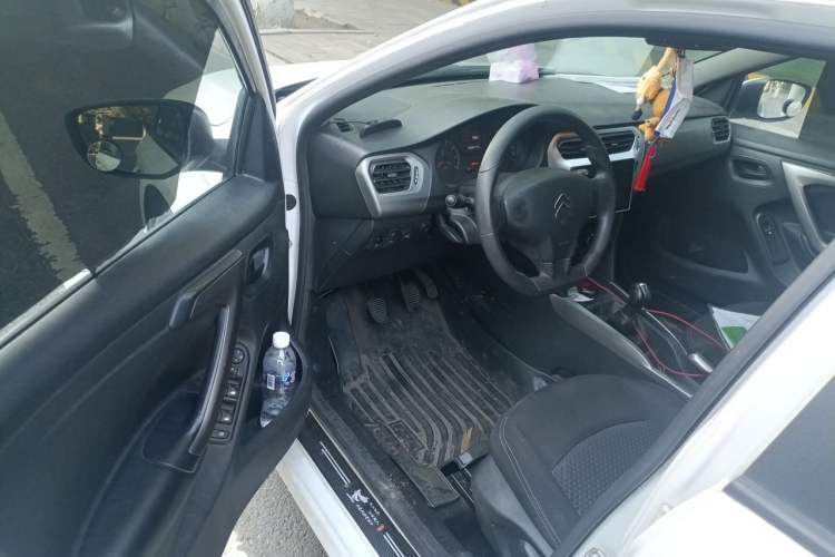 Used Citroen Elysee 2018 1.6L Manual Fashion Edition Driver Seat