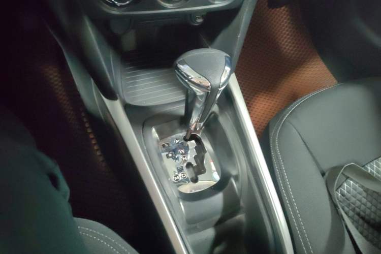 Used Citroen Elysee 2018 1.6L Automatic Fashion Model Gear Lever