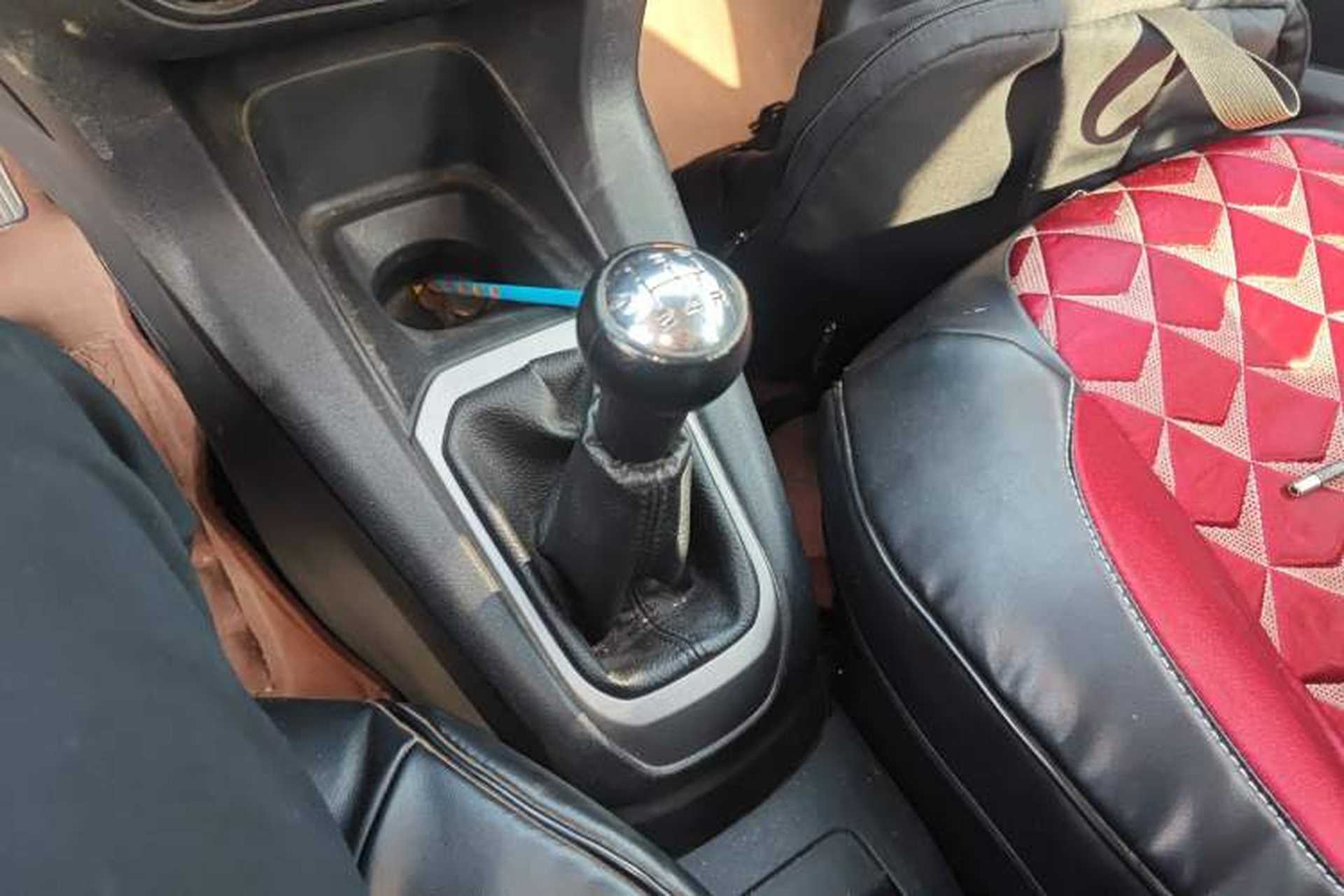 Used Citroen Elysee 2018 1.6L Manual Fashion Edition Gear Lever