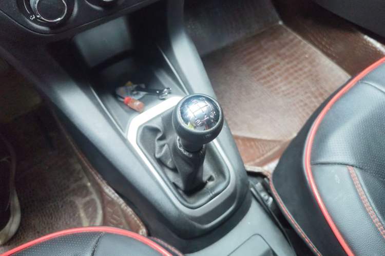 Used Citroen Elysee 2018 Revised Version 1.6L Manual Comfort Edition Gear Lever