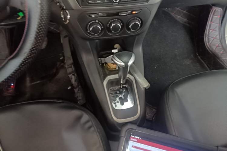 Used Citroen Elysee 2018 1.6L Automatic Fashion Model Gear Lever