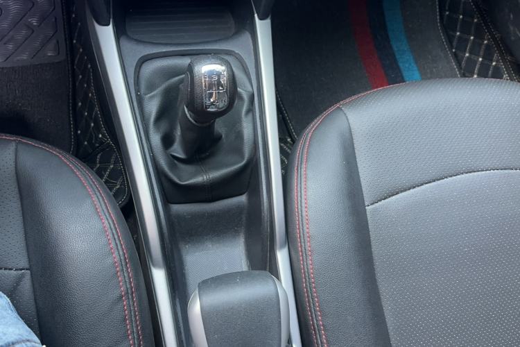 Used Citroen Elysee 2018 1.6L Manual Fashion Edition Gear Lever