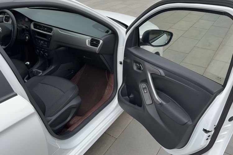 Used Citroen Elysee 2018 1.6L Manual Fashion Edition Interior 3