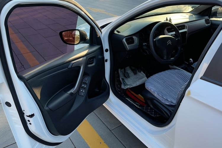 Used Citroen Elysee 2018 1.6L Manual Fashion Edition Interior 5