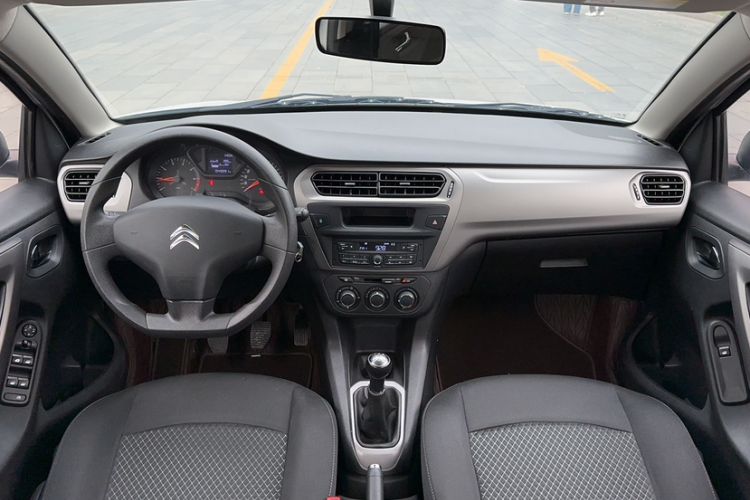 Used Citroen Elysee 2018 1.6L Manual Fashion Edition Interior 5