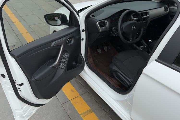 Used Citroen Elysee 2018 1.6L Manual Fashion Edition Interior 5