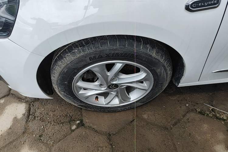 Used Citroen Elysee 2018 1.6L Automatic Comfort Model Left Front Wheel Hub