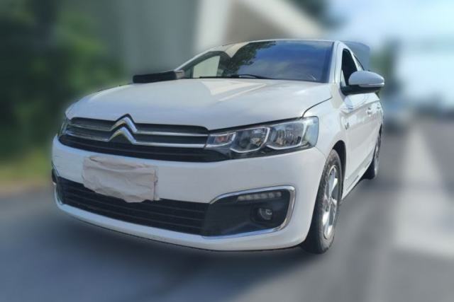 Citroen Elysee 2018 1.6L Automatic Comfort Model usado