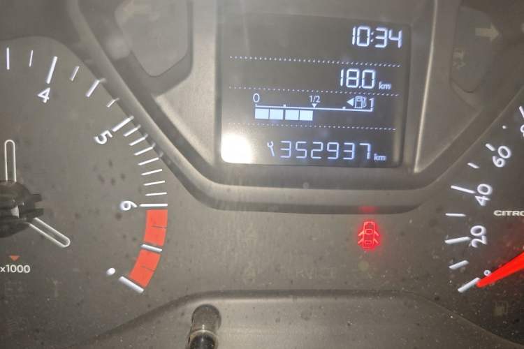 Used Citroen Elysee 2018 1.6L Manual Fashion Edition Odometer Close Up