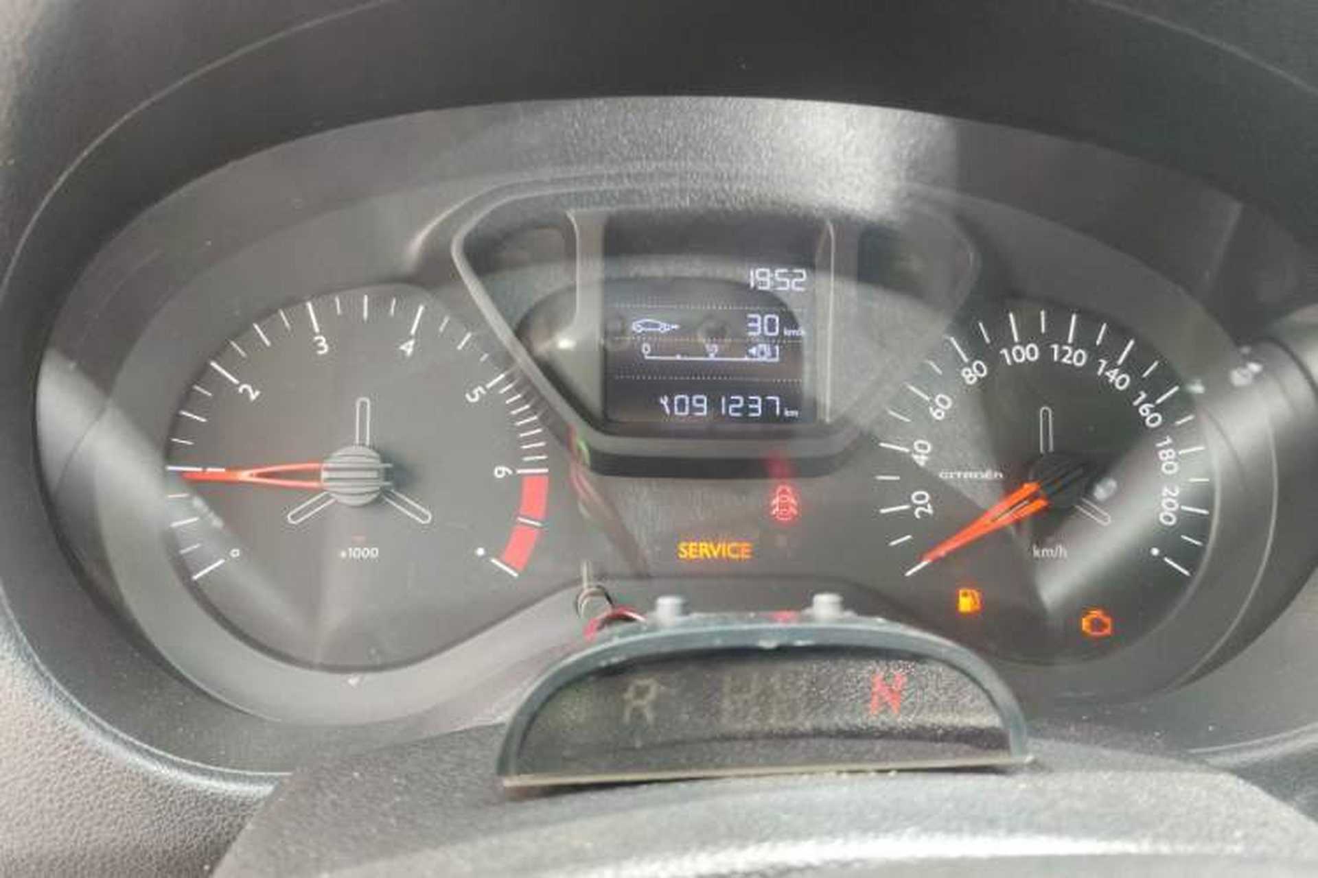 Used Citroen Elysee 2018 1.6L Manual Fashion Edition Odometer Close Up