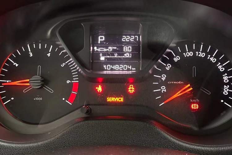 Used Citroen Elysee 2018 1.6L Automatic Fashion Model Odometer Close Up