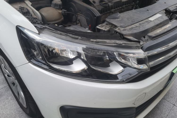 Used Citroen Elysee 2018 Revised Version 1.6L Manual Fashion Edition Right Front Headlight