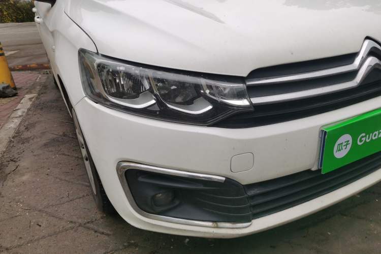 Used Citroen Elysee 2018 Revised Version 1.6L Automatic Fashion Edition Right Front Headlight