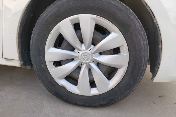 Used Citroen Elysee 2018 1.6L Manual Fashion Edition Right Front Wheel Hub