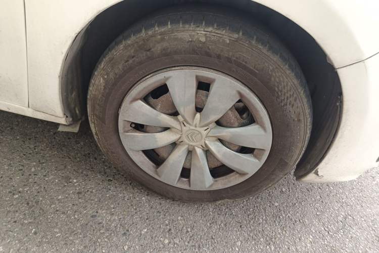 Used Citroen Elysee 2018 1.6L Manual Fashion Edition Right Front Wheel Hub