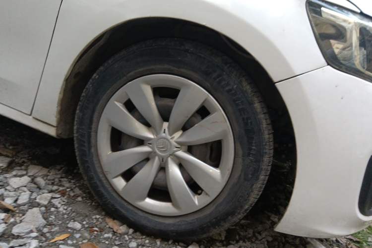 Used Citroen Elysee 2018 1.6L Manual Fashion Edition Right Front Wheel Hub