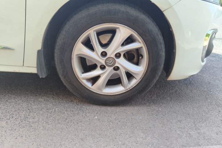 Used Citroen Elysee 2018 1.6L Automatic Comfort Model Right Front Wheel Hub