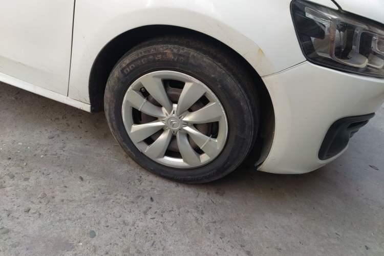 Used Citroen Elysee 2018 1.6L Manual Fashion Edition Right Front Wheel Hub