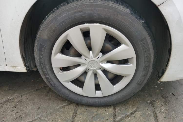 Used Citroen Elysee 2018 Revised Version 1.6L Automatic Fashion Edition Right Front Wheel Hub