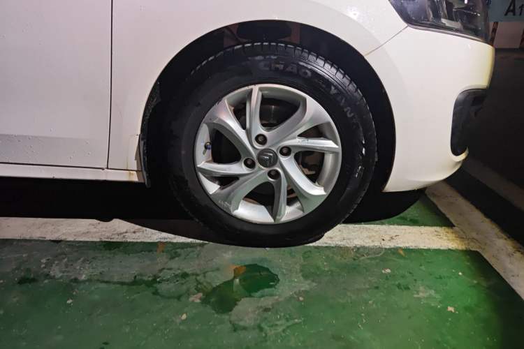 Used Citroen Elysee 2018 1.6L Automatic Fashion Model Right Front Wheel Hub