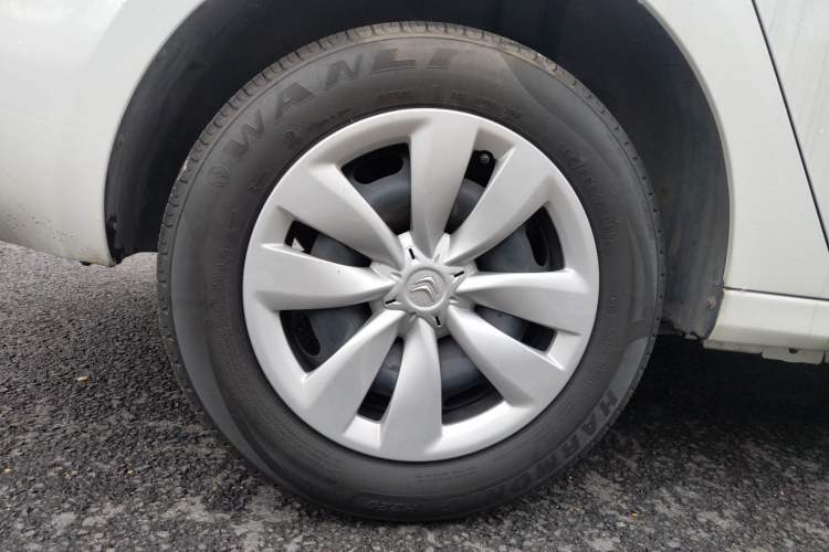 Used Citroen Elysee 2018 Revised Version 1.6L Manual Fashion Edition Right Rear Wheel Hub