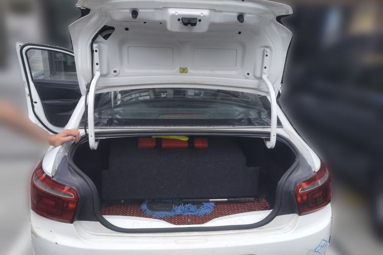 Used Citroen Elysee 2018 Revised Version 1.6L Manual Fashion Edition Trunk