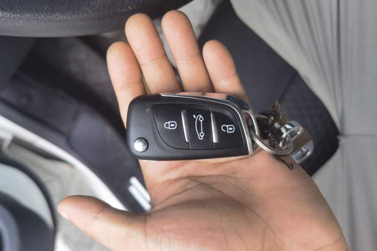 Used Citroen Elysee 2018 Revised Version 1.6L Manual Fashion Edition Vehicle Key