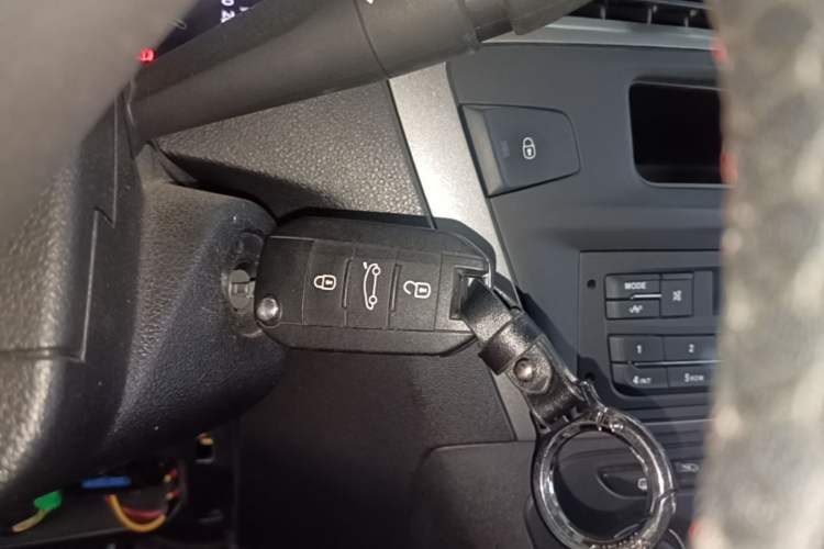 Used Citroen Elysee 2018 1.6L Automatic Fashion Model Vehicle Key
