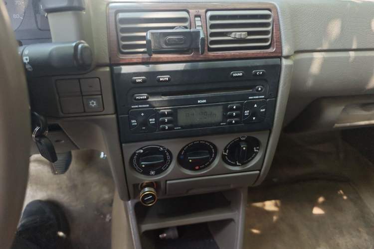 Used Citroen Fukang 2007 1.6L Manual 16V Audio And AC Panel