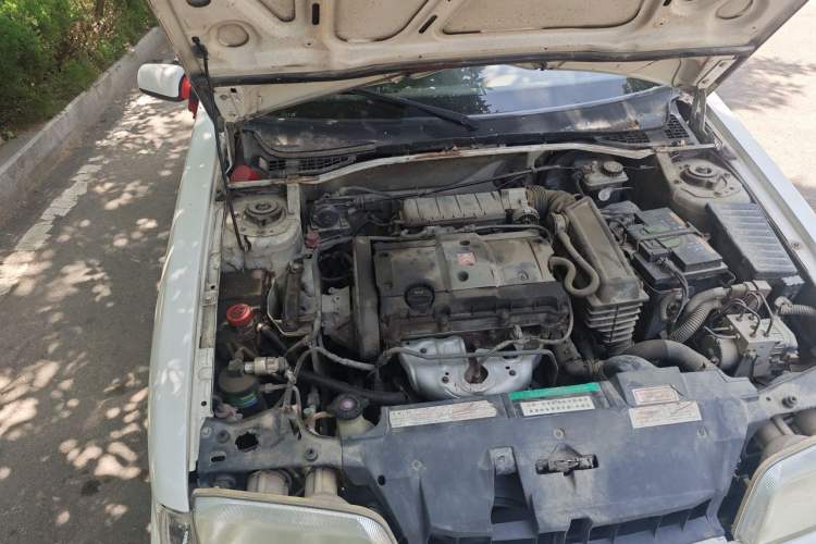 Used Citroen Fukang 2007 1.6L Manual 16V Engine Bay Right