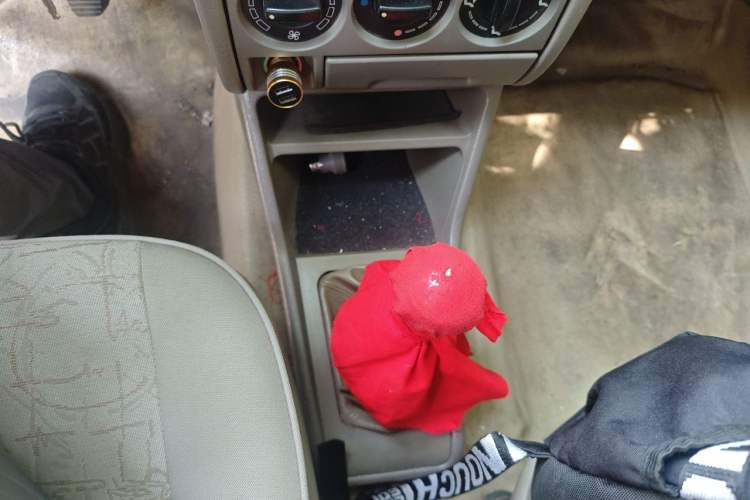 Used Citroen Fukang 2007 1.6L Manual 16V Gear Lever