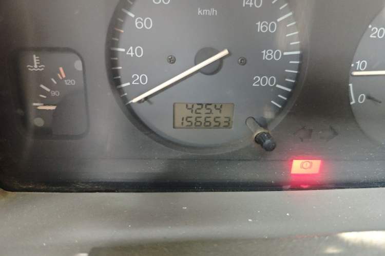 Used Citroen Fukang 2007 1.6L Manual 16V Odometer Close Up