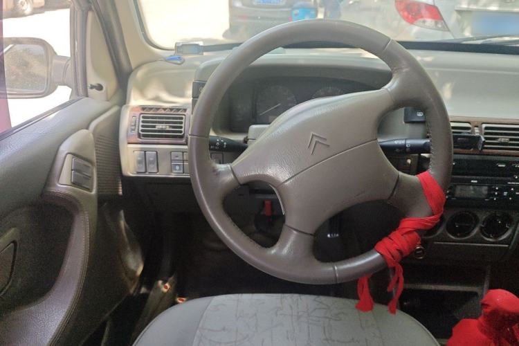 Used Citroen Fukang 2007 1.6L Manual 16V Steering Wheel