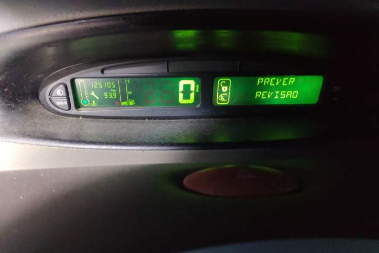 Used Citroen Picasso 2007 1.6L Manual Instrument Cluster