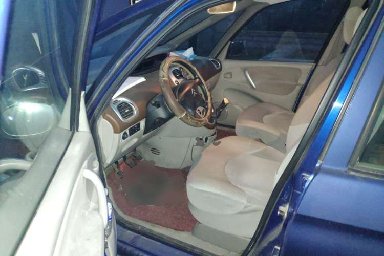 Used Citroen Picasso 2007 1.6L Manual Left Front Seat