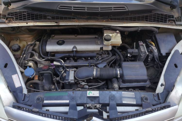 Used Citroen Picasso 2007 2.0L Automatic Engine Bay