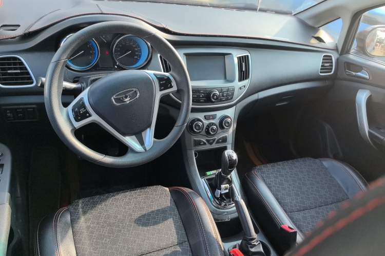 Used Cowin C3 2015 1.5L Manual Gold Diamond Edition Interior 3