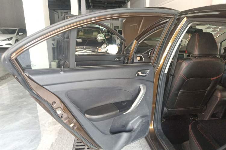 Used Cowin C3 2015 1.5L Manual Gold Diamond Edition Left Rear Door Interior