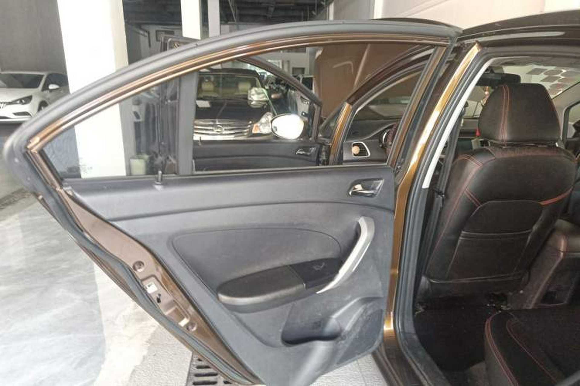Used Cowin C3 2015 1.5L Manual Gold Diamond Edition Left Rear Door Interior