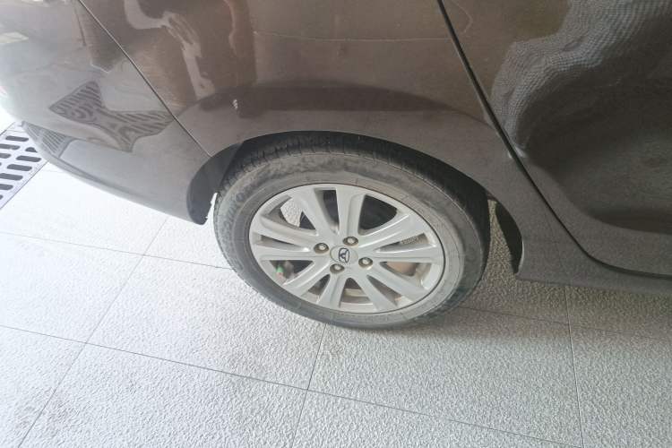 Used Cowin C3 2015 1.5L Manual Gold Diamond Edition Right Rear Wheel Hub