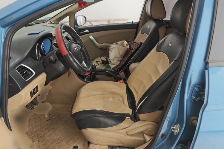 Used Cowin C3 2015 1.5L Manual Gold Diamond Edition Left Front Seat