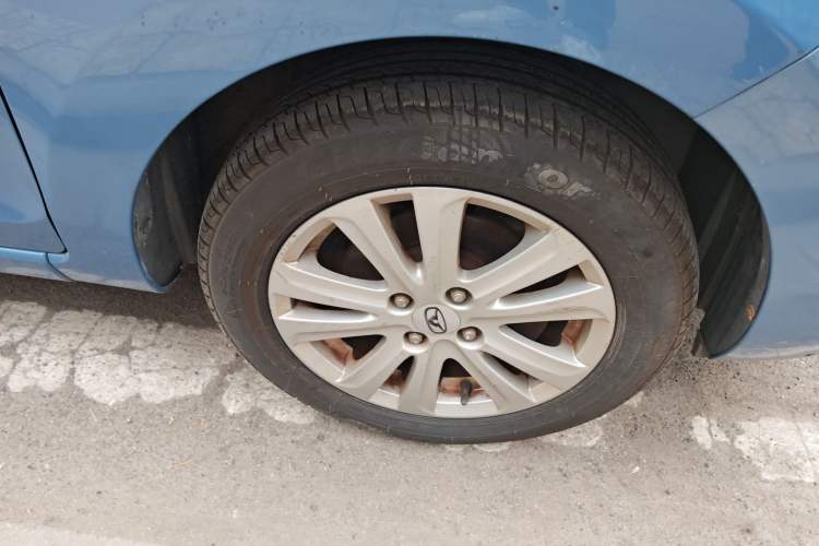 Used Cowin C3 2015 1.5L Manual Yellow Diamond Edition Right Front Wheel Hub