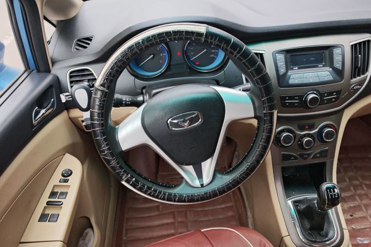 Used Cowin C3 2015 1.5L Manual Yellow Diamond Edition Steering Wheel