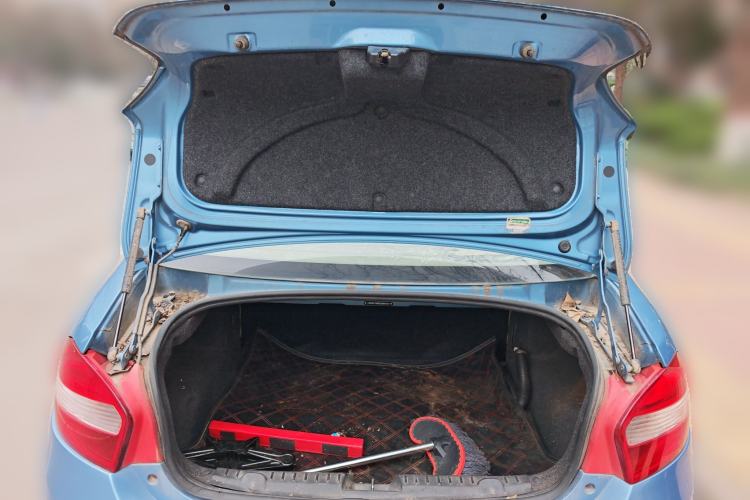 Used Cowin C3 2015 1.5L Manual Yellow Diamond Edition Trunk