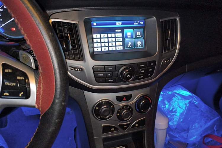 Used Cowin C3 2015 1.5L AMT Gold Diamond Edition Audio And AC Panel